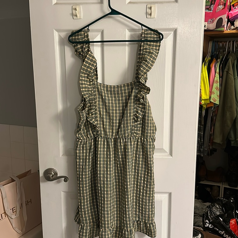 Women’s Ruffled gingham dress
